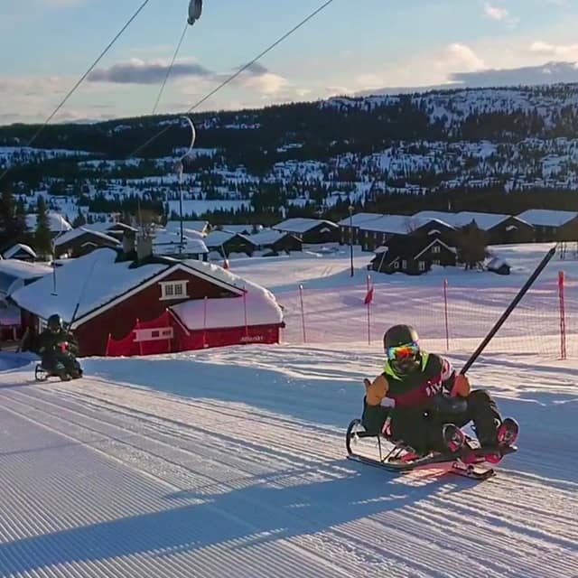 Kjelkekjøring på Skeikampen